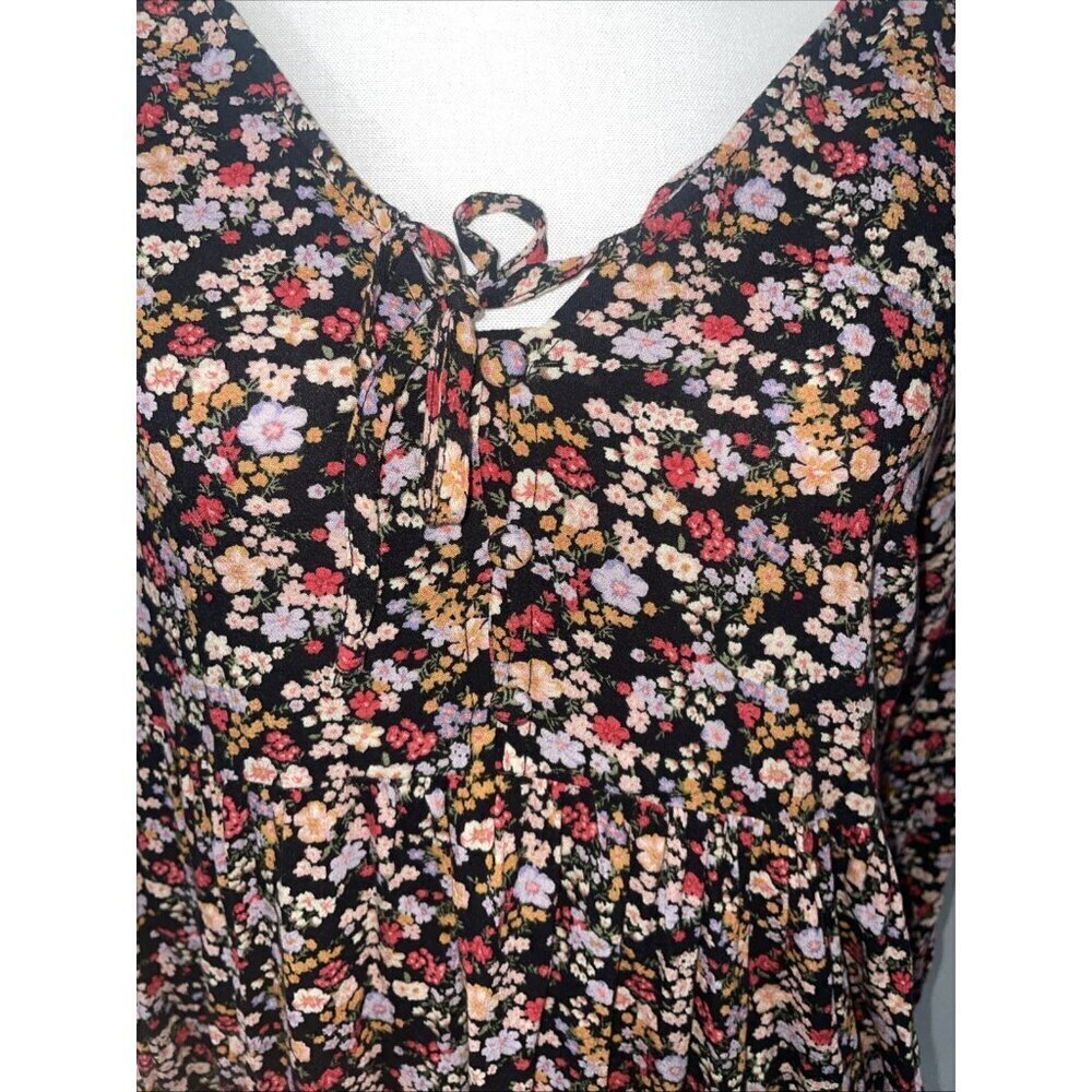 American Eagles Outfitters Beautiful Women Dress Floral Printed V Neck Size S - Picture 3 of 7